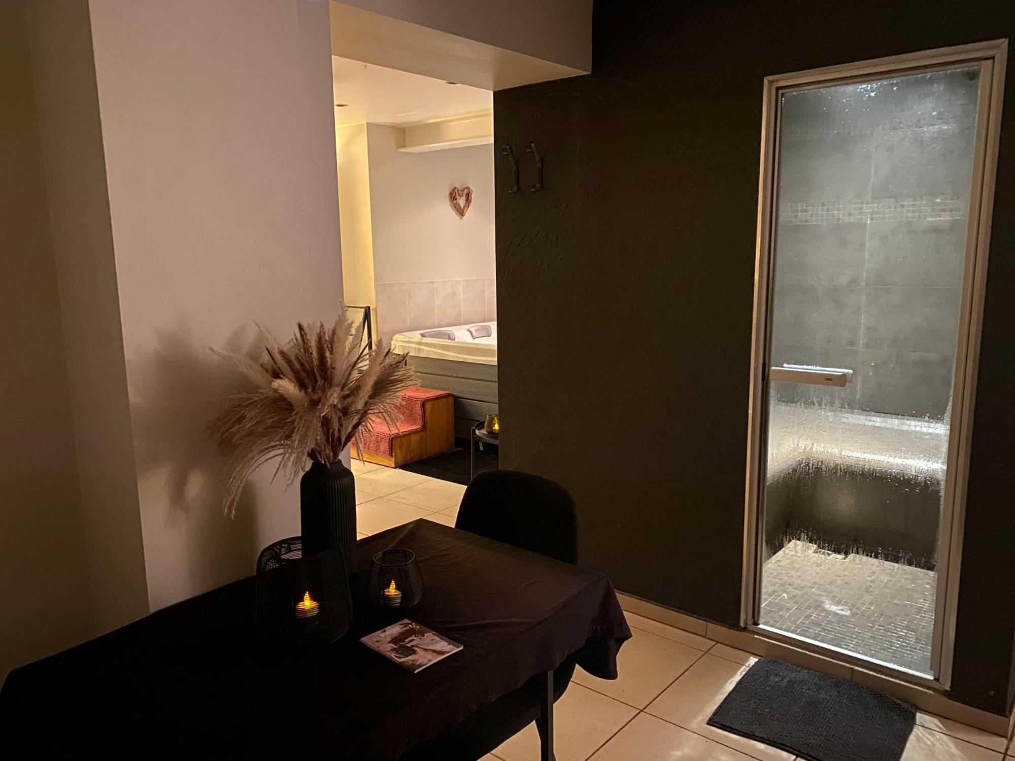 Le Petit Studio De L'Espace Bien Etre Libin Zewnętrze zdjęcie