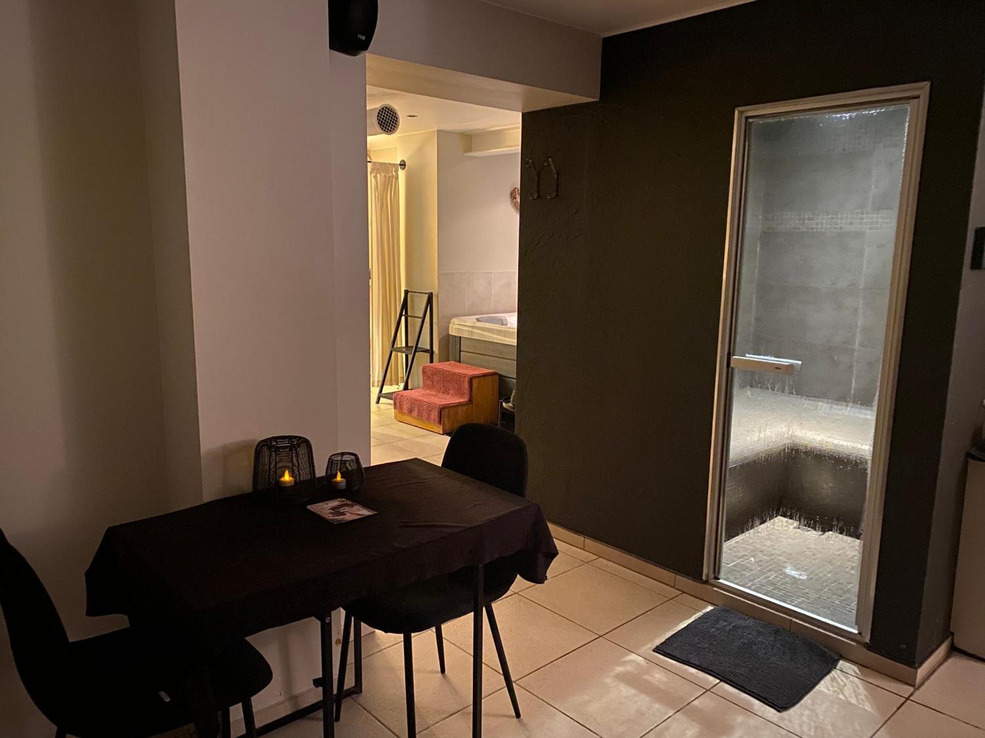 Le Petit Studio De L'Espace Bien Etre Libin Zewnętrze zdjęcie